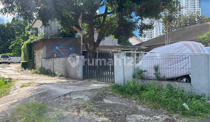 Rumah Strategis Dekat Jl. Kasablanka Di Komp Bank Mandiri Griya. 2