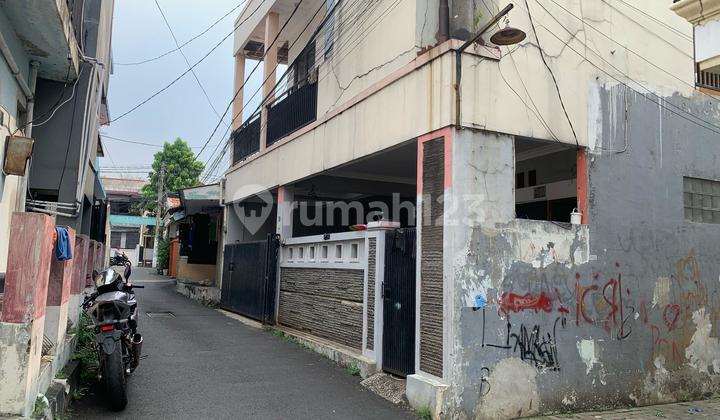 Rumah Strategis Dekat Univ Budi Luhur Di Jl. H. Jabar Petukangan. Rumah Strategis Dekat Univ Budi Luhur Di Jl. H. Jabar Petukangan.