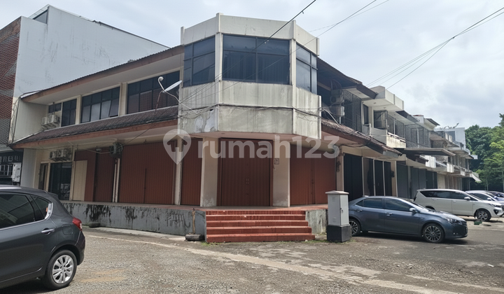 Ruko Hoek dengan Luas 237M Komp Ruko Intercon Kebon Jeruk.