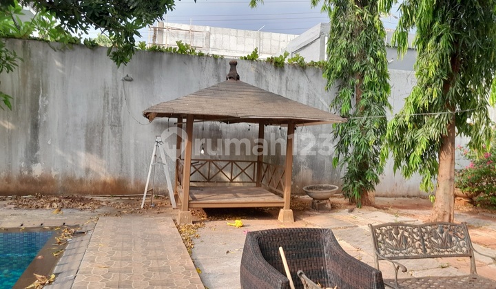 Rumah Pinggir Jalan Di Jl. Duren Bangka. Lokasi Strategis. 2