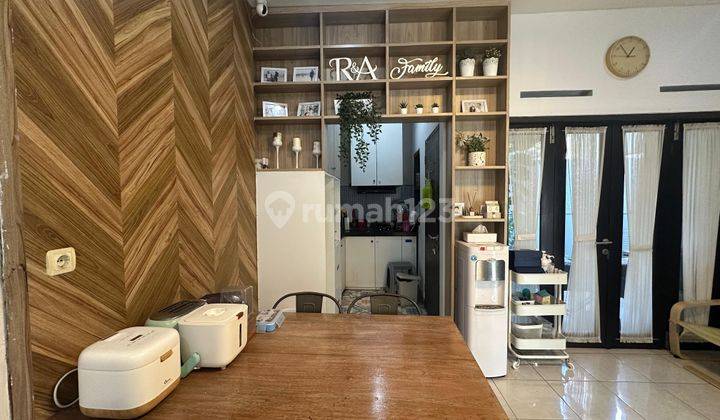 Rumah 2 Lantai Bagus Semi Furnished SHM di Suryalaya Cijagra , Bandung 1