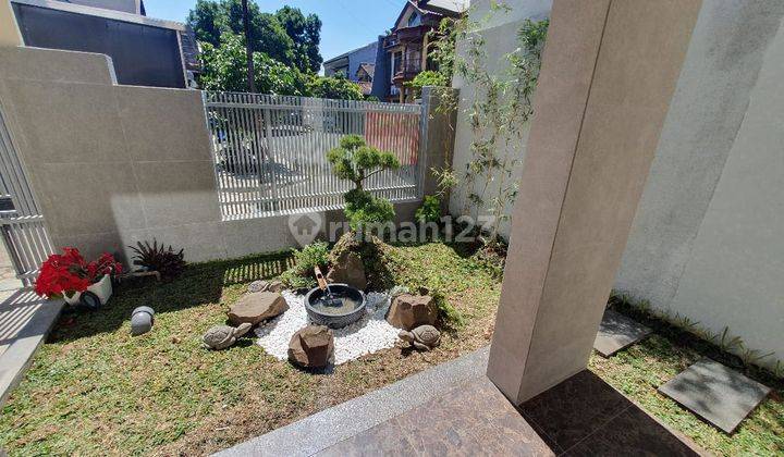 Rumah 2 Lantai Sudah Renovasi Semi Furnished SHM di Batununggal Indah , Bandung 2