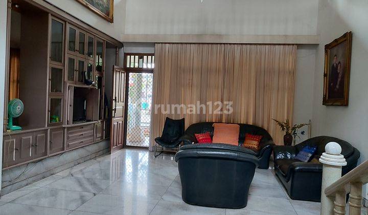 Rumah 2 Lantai Lokasi Tenang Dan Strategis di Puri Indah