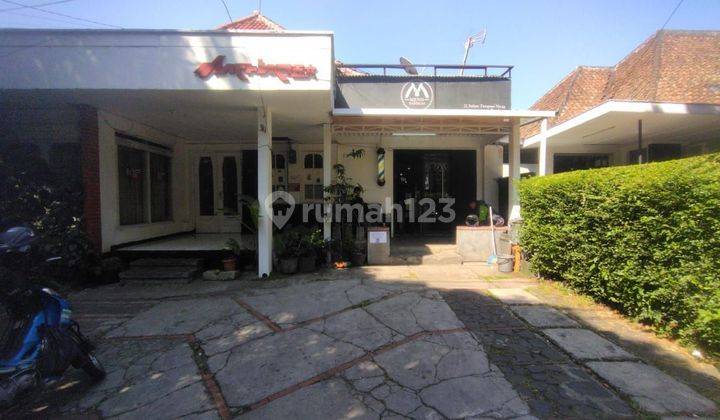 Rumah Lama terawat Sayap Dago Bandung Strategis 2