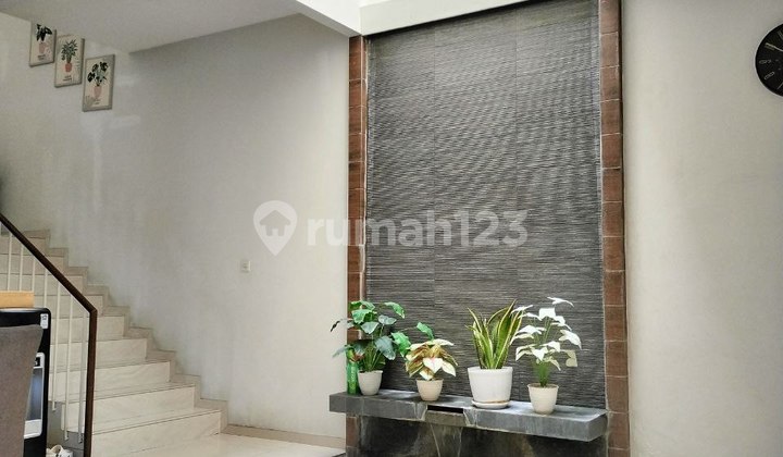 Luxury Good Hook House with SHM in Turangga, Buahbatu, Bandung