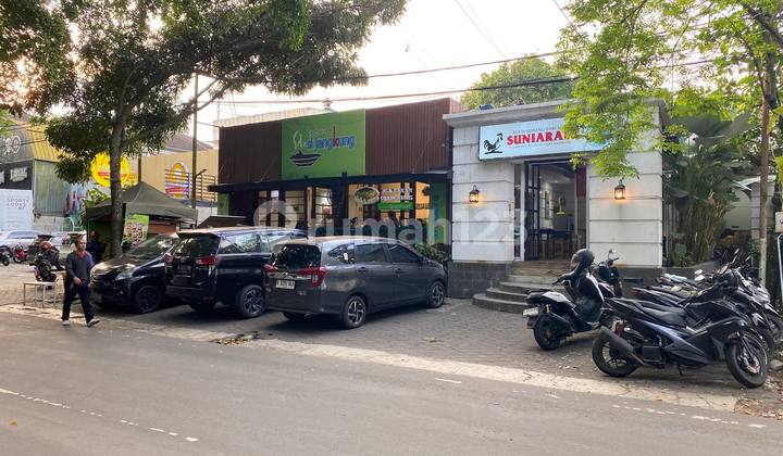 Rumah Lokasi Premium di Sayap Riau Cocok untuk Resto dan Usaha Rumah Lokasi Premium di Sayap Riau Cocok untuk Resto dan Usaha