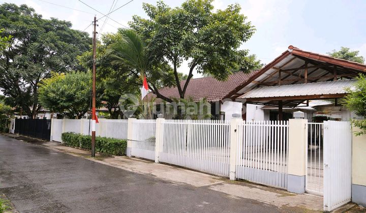 Rumah Lama Terawat di Sayap Dago Dkt Itb Polman Bandung Kota