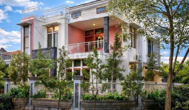 Best Deal !!Rumah Bagus SHM Murah di Batununggal Indah Bandung