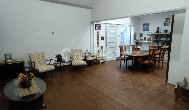 Classic Hook House in Dago Wing Near Bromeus Bandung 2