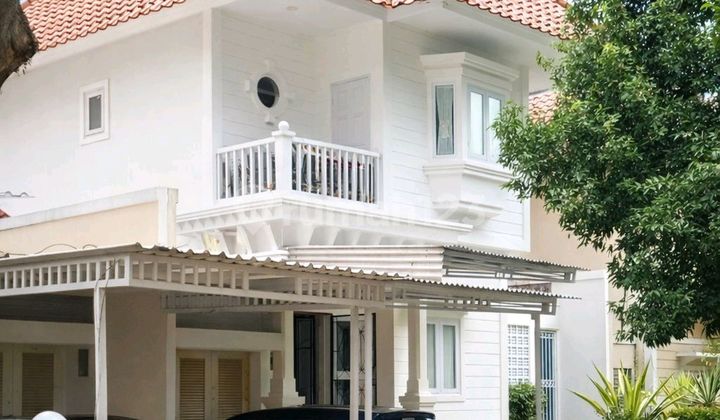 Rumah Bagus Terawat di Kota Baru Parahyangan Dekat Tol