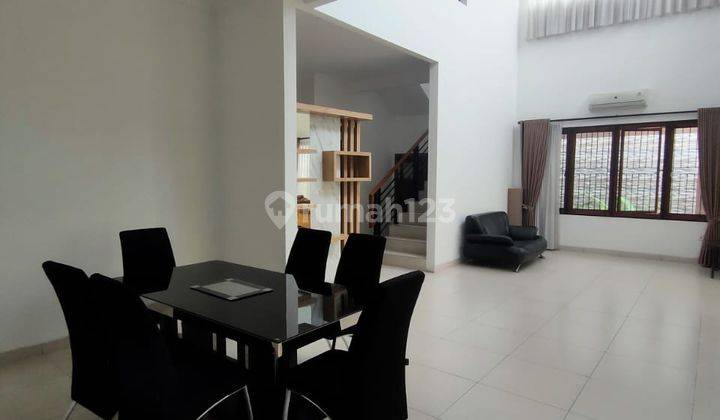 Rumah Luas Fullfurnished di Villa Melati Mas Bsd 10
