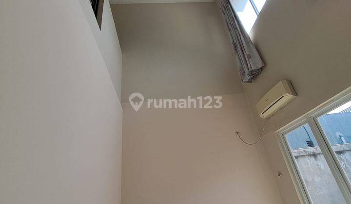 2 Lantai Siap Huni Bagus Dan Luas di Villa Melati Mas Bsd 10