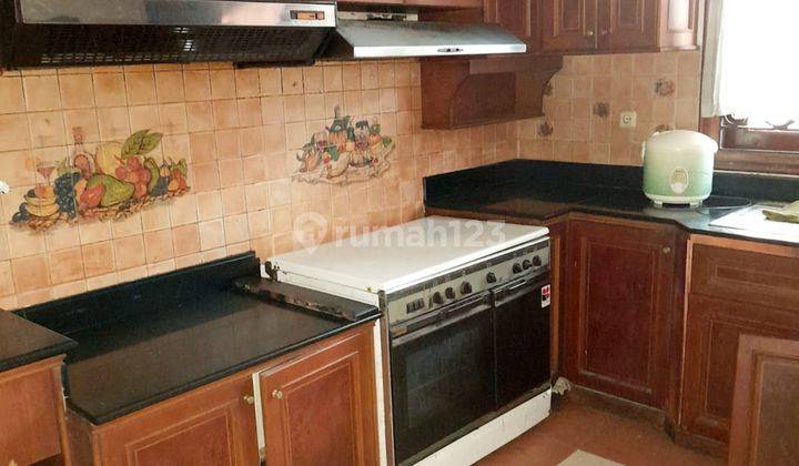 Sewa Rumah Hook Besar Ada Kolam Renang di Giriloka Bsd 16