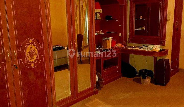 Sewa Rumah Hook Besar Ada Kolam Renang di Giriloka Bsd 20