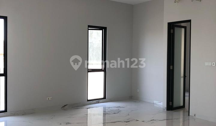 Rumah baru 2 lantai dijual di bukit golf international citraland surabaya barat 2