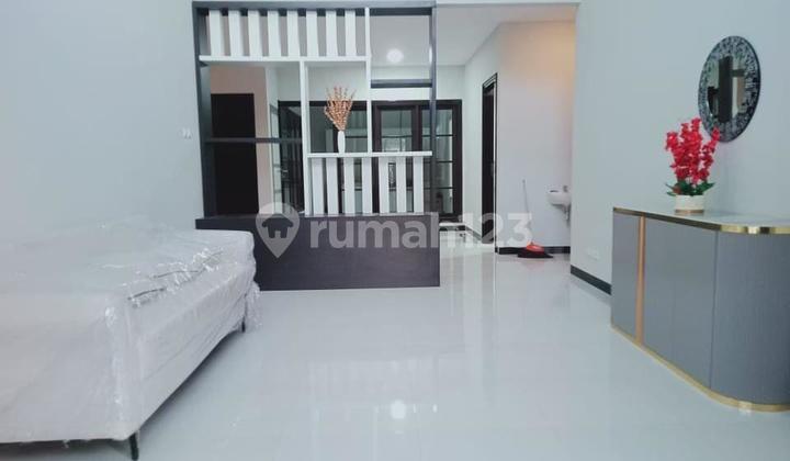 DIJUAL RUMAH BARU RENOV Modern Minimalis Semi Frunish Siap Huni, Lingkungan Bersih & Nyaman 2