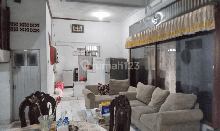 Rumah Luas 2 Lantai dan Strategis di Klender Baru, Jakarta Timur 5