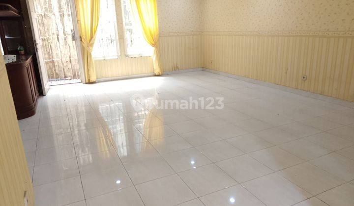 Rumah 2 lantai dengan harga miring 2