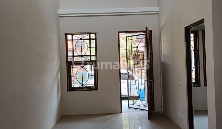 House In Elite Area  Cheap Price 2