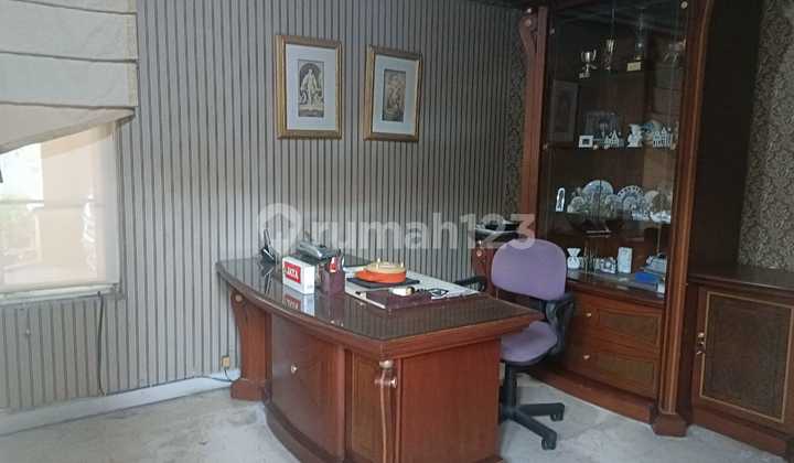 Rumah Besar.di.kawasan Paling.exclusive