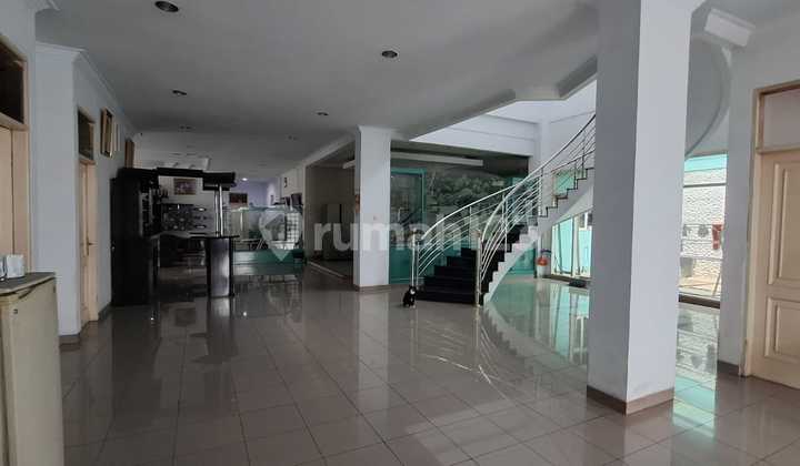 Dijual Gedung / Rumah Besar di Mainroad Cibaduyut - Strategis & Siap Usaha Dijual Gedung / Rumah Besar di Mainroad Cibaduyut - Strategis & Siap Usaha