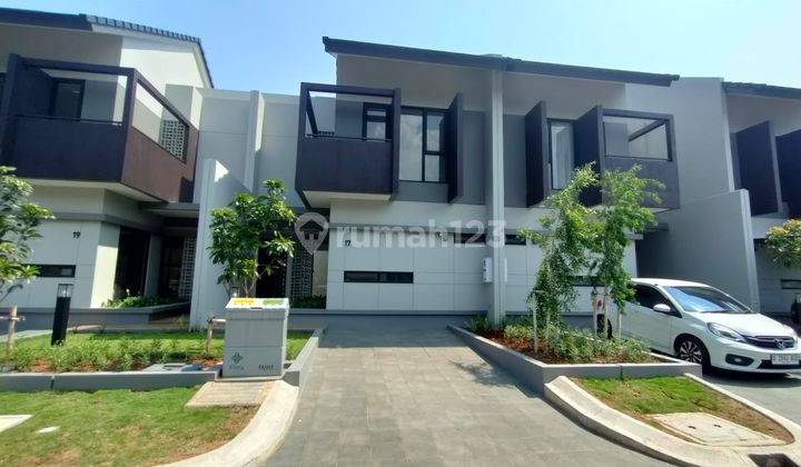 Rumah 2 Lantai Baru Unfurnished di Flora Summarecon, Bandung 1