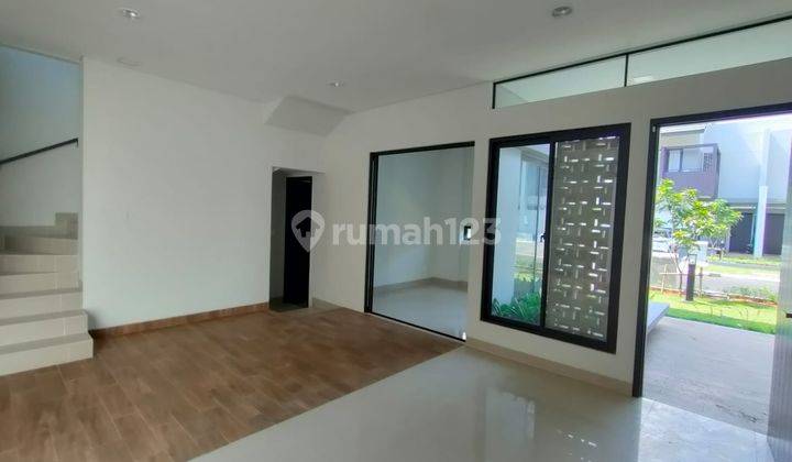 Rumah 2 Lantai Baru Unfurnished di Flora Summarecon, Bandung 2