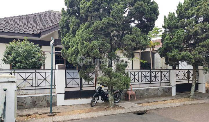 Rumah Bagus Unfurnished SHM di Singgasana Pradana, Bandung 1