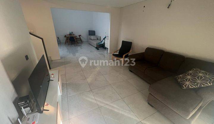 Rumah 2 Lantai Baru Unfurnished HGB di Simakirana, Bandung 1