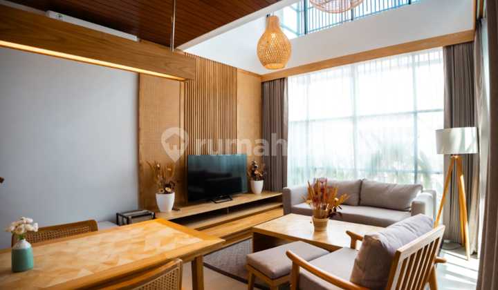 Termurah ! Villa Mewah Modern Tropis di Canggu, Bali