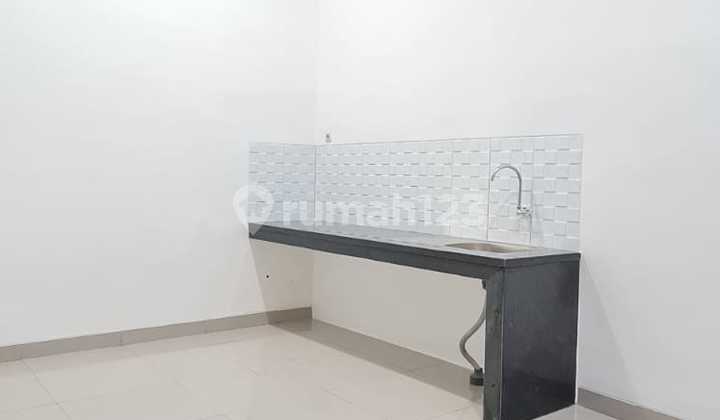 Rumah Bagus Unfurnished SHM Taman Kopo Indah, Bandung 2