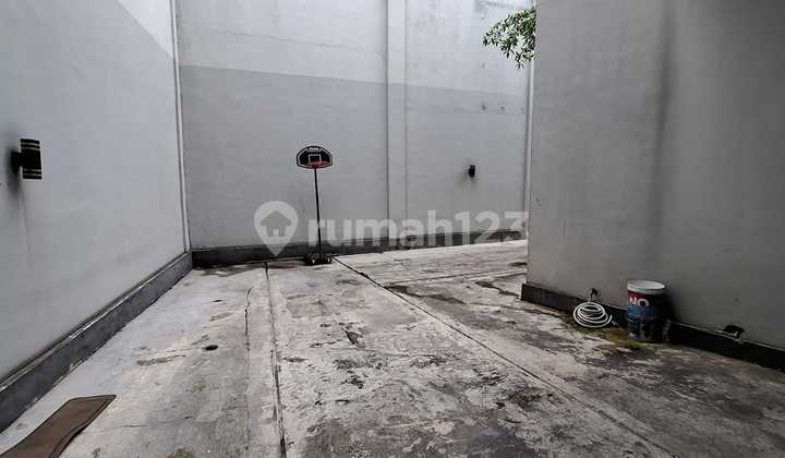 Luxury Ready-to-Occupy House in Mekar Wangi, Bandung 2
