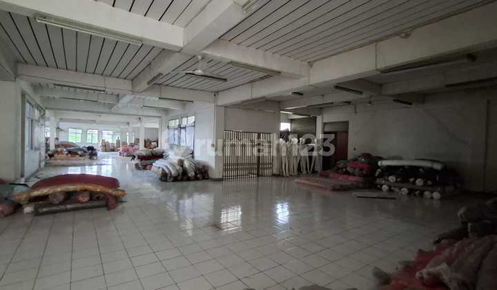 Cheapest, 2500 m2 Warehouse with Freehold Title in Pasir Koja, Bandung. Cheapest, 2500 m2 Warehouse with Freehold Title in Pasir Koja, Bandung.