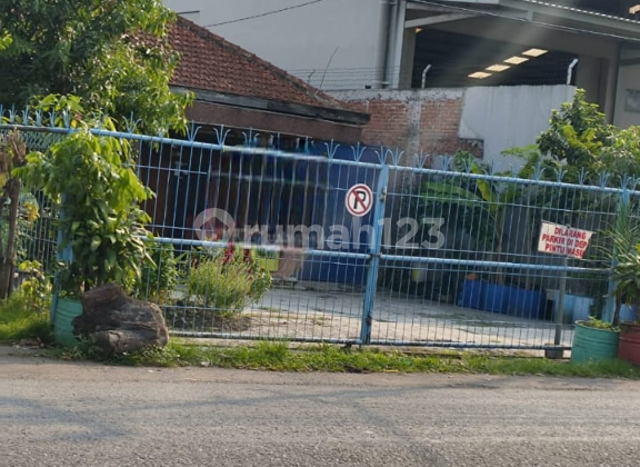 TERMURAH ! Tanah Mainroad Terusan Kopo, Bonus Bangunan Tua