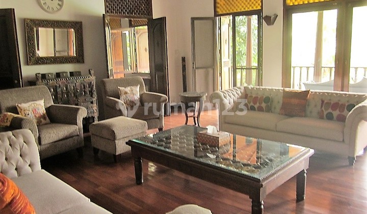 Rumah Bagus Furnished Kemang, Jakarta Selatan Rumah Bagus Furnished Kemang, Jakarta Selatan