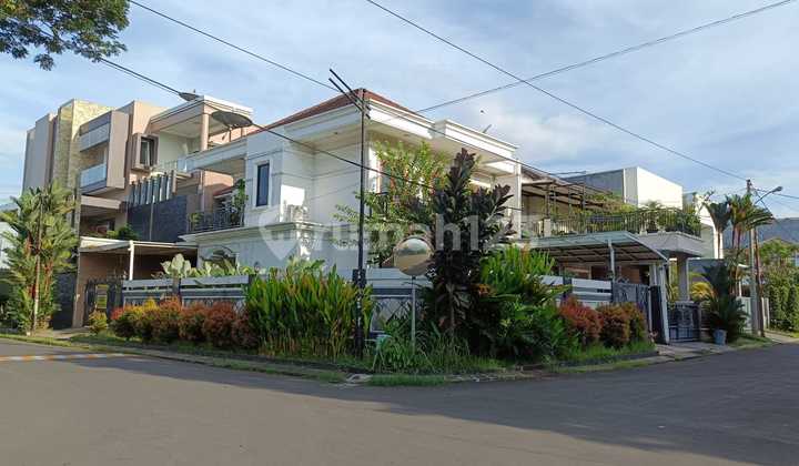 Rumah Hook Duta Garden Lingkungan Bersih Dekat Bandara Soetta Tangerang