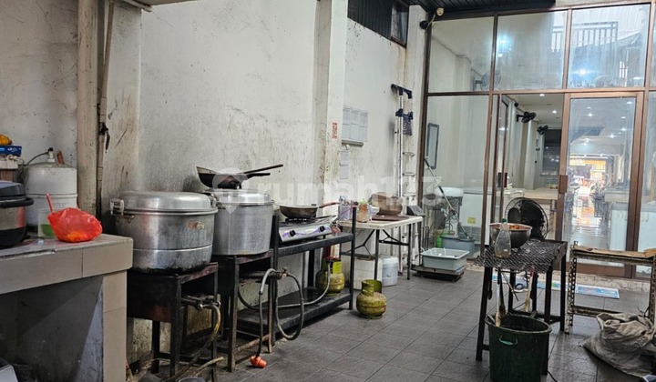 Strategic Location Shophouse Suitable for Business, Suryakencana Street, Bogor 2