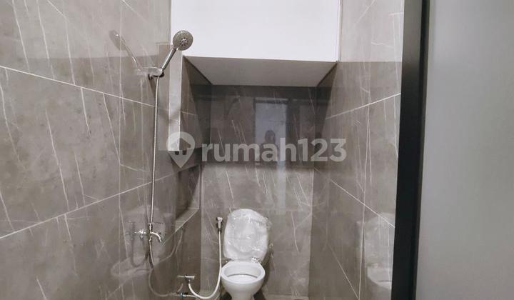 New House in Manyar Tirtoyoso 2