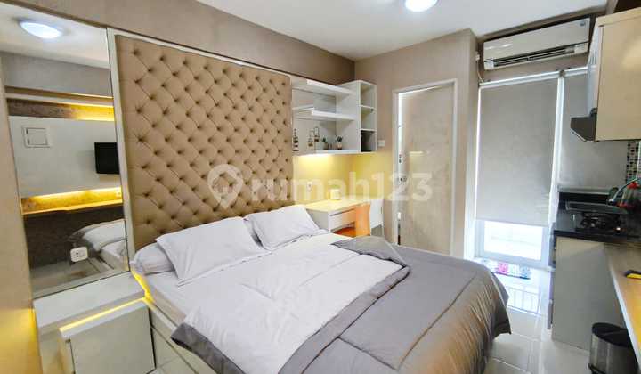 For Sale: Educity Stanford Apartment