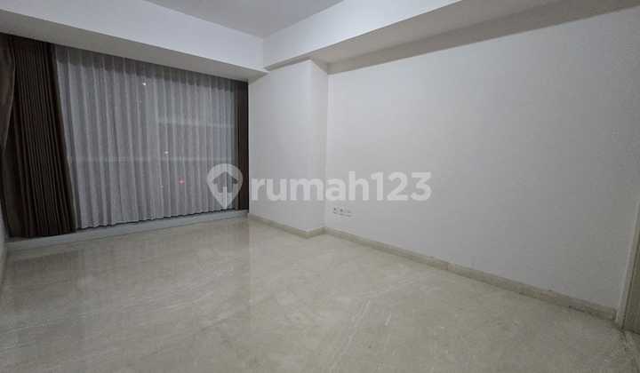 Apartemen One Icon Residence, Tunjungan Plaza