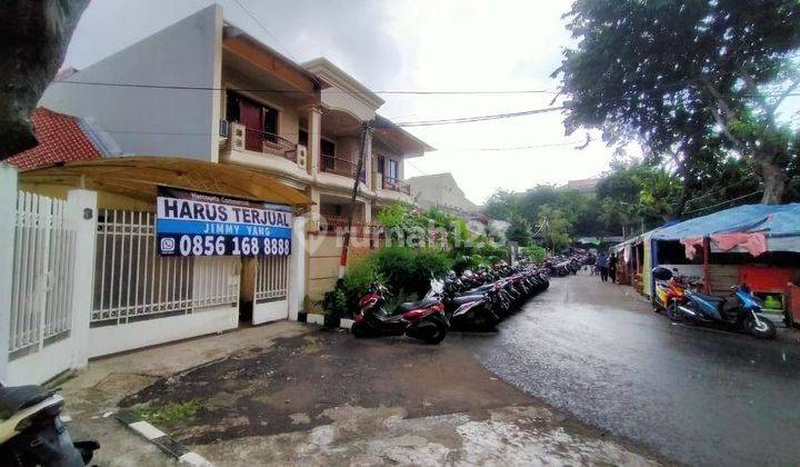 Rumah Hoek Luas Strategis di Kawasan Roxy, Jakarta Pusat 2