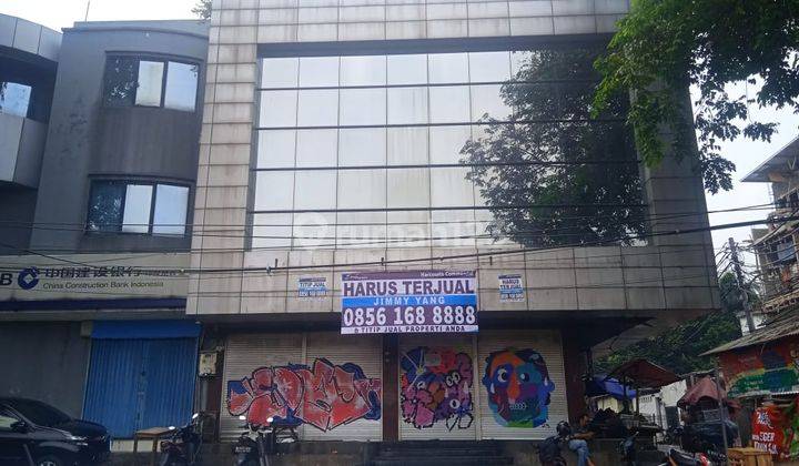 Ruko Hoek 3 Lantai di Kebayoran Lama, Jakarta Selatan 1