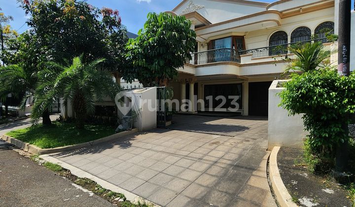Rumah Kontrakan Bagus Semi Furnished SHM Pondok Indah, Jakarta Selatan Rumah Kontrakan Bagus Semi Furnished SHM Pondok Indah, Jakarta Selatan