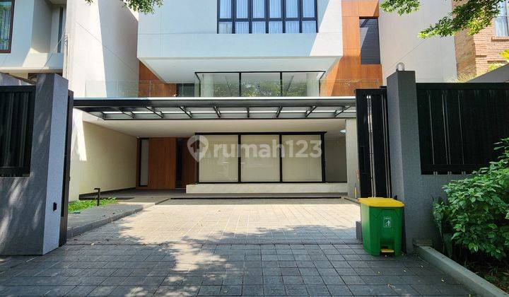 Rumah Kontrakan 2 Lantai Baru Furnished SHM di Senopati Kebayoran Baru, Jakarta Selatan 1