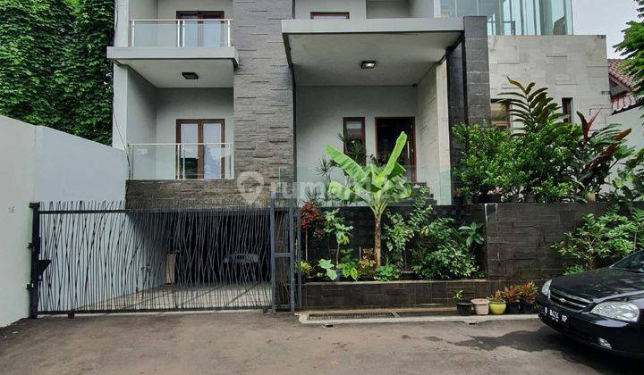 Rumah 3 Lantai Bagus Semi Furnished SHM di Cidodol, Permata Hijau 2, Jakarta Selatan 1