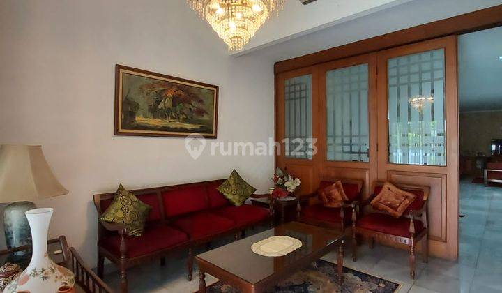 Rumah 2 Lantai Bagus Unfurnished SHM di Kebayoran Baru, Jakarta Selatan 2