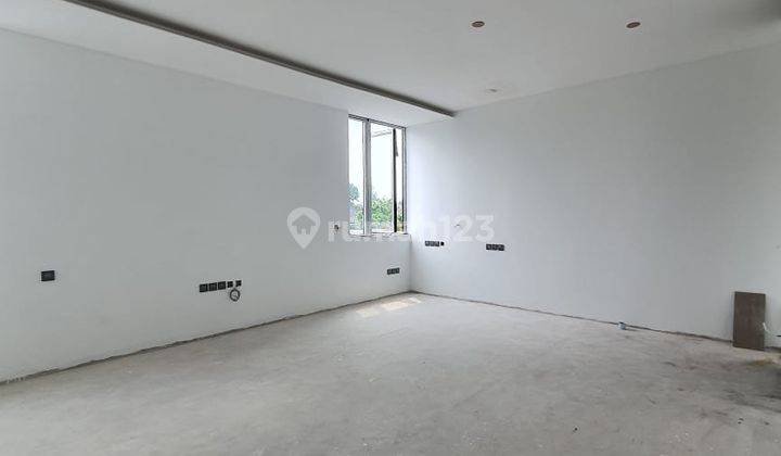 Rumah 3 Lantai Baru Unfurnished SHM di Kemang, Jakarta Selatan 2