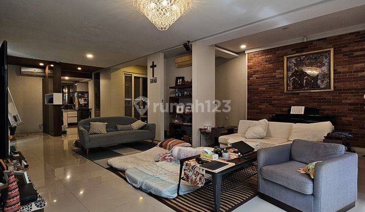 Rumah 2 Lantai Bagus Unfurnished SHM di Cilandak Belakang Citos, Jakarta Selatan 1