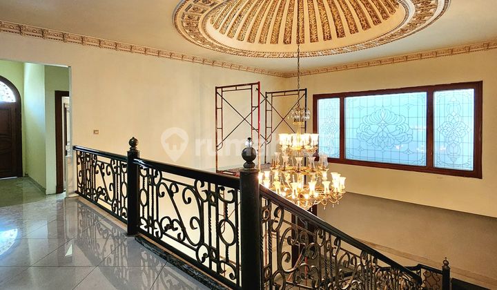 Rumah Kontrakan Bagus Semi Furnished SHM Pondok Indah, Jakarta Selatan 2