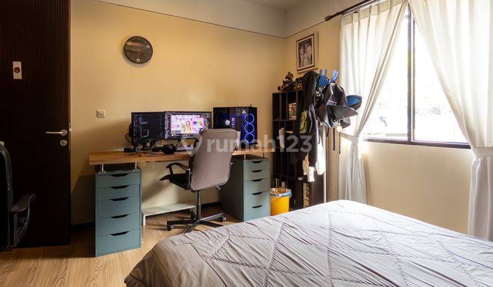 Rumah 2 Lantai Bagus Semi Furnished SHM di Veteran Townhouse Jaksel, Jakarta Selatan 2